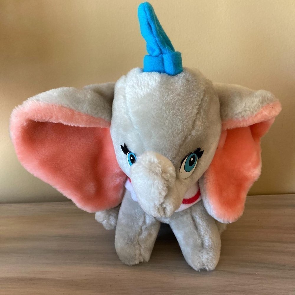 VINTAGE disney dumbo